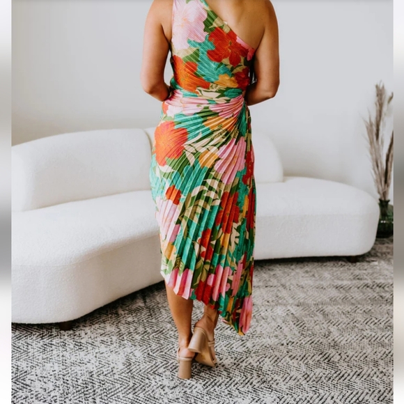 NWT Multicolor Rio Floral Pleated One Shoulder dress small $75 Dress Forum - Picture 9 of 12